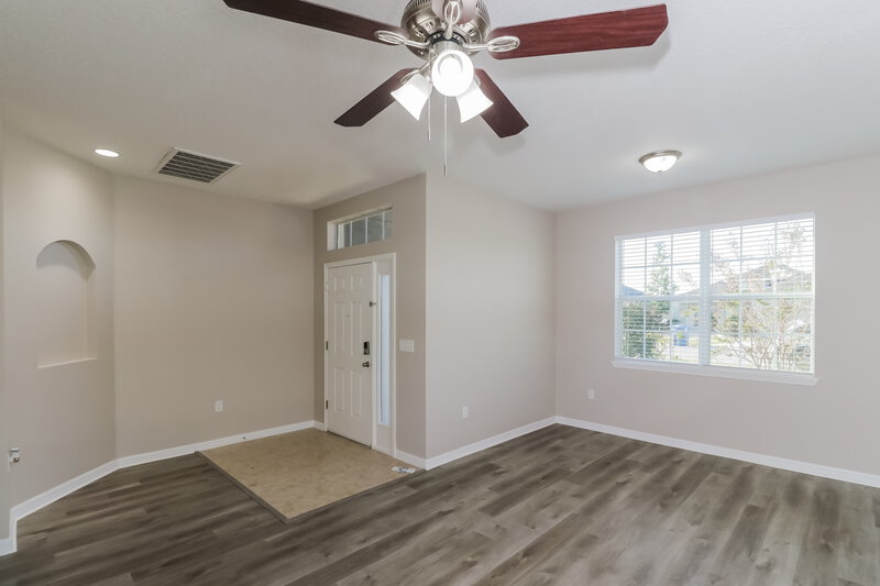 2,200/Mo, 30745 Water Lily Dr Brooksville, FL 34602 Living Room View