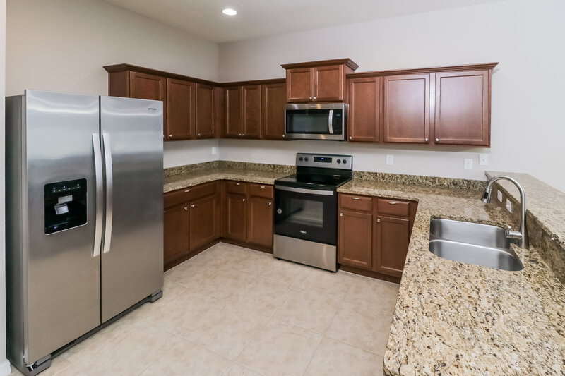 2,080/Mo, 30745 Water Lily Dr Brooksville, FL 34602 Kitchen View