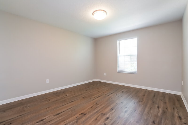 2,800/Mo, 1909 Broad Winged Hawk Dr Ruskin, FL 33570 Bedroom View