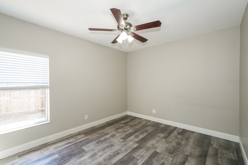 2,040/Mo, 416 Summer Sails Dr Valrico, FL 33594 Main Bedroom View 2