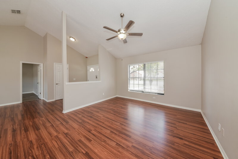 2,465/Mo, 4204 Spring Way Cir Valrico, FL 33596 Family Room View