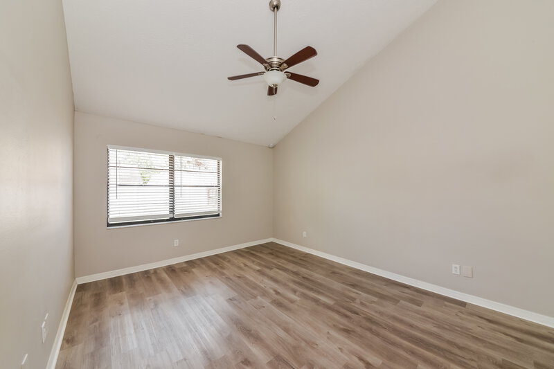 2,465/Mo, 4204 Spring Way Cir Valrico, FL 33596 Main Bedroom View