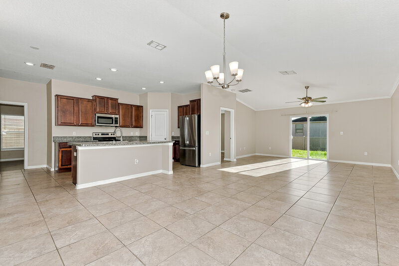 2,510/Mo, 204 Archcliffe Point Pl Dover, FL 33527 Dining Room View