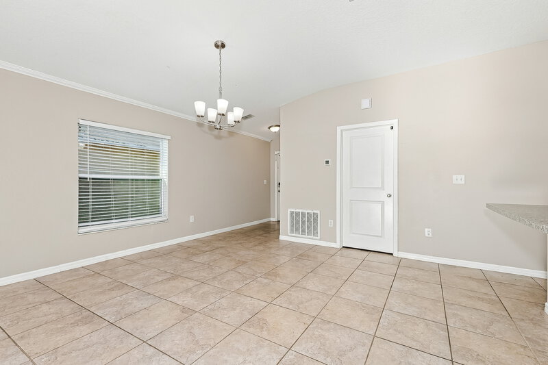 2,510/Mo, 204 Archcliffe Point Pl Dover, FL 33527 Dining Room View 2