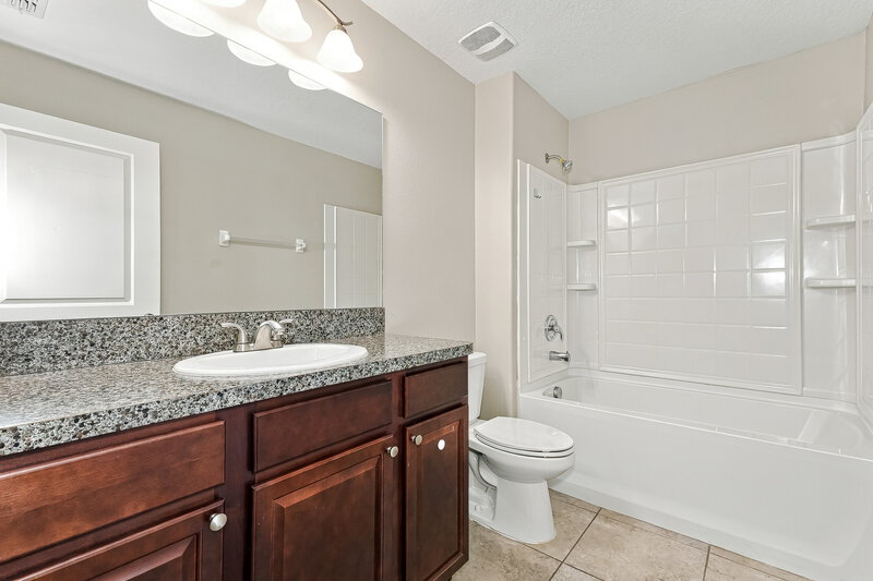 2,510/Mo, 204 Archcliffe Point Pl Dover, FL 33527 Bathroom View