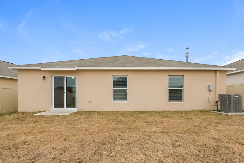 2,475/Mo, 204 Archcliffe Point Pl Dover, FL 33527 Rear View