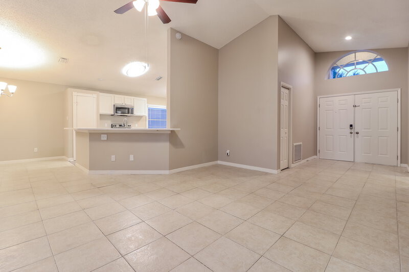 2,370/Mo, 1824 Tinsmith Cir Lutz, FL 33559 Living Room View