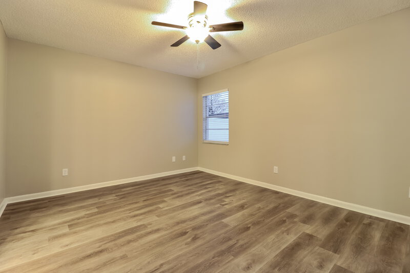 2,370/Mo, 1824 Tinsmith Cir Lutz, FL 33559 Main Bedroom View