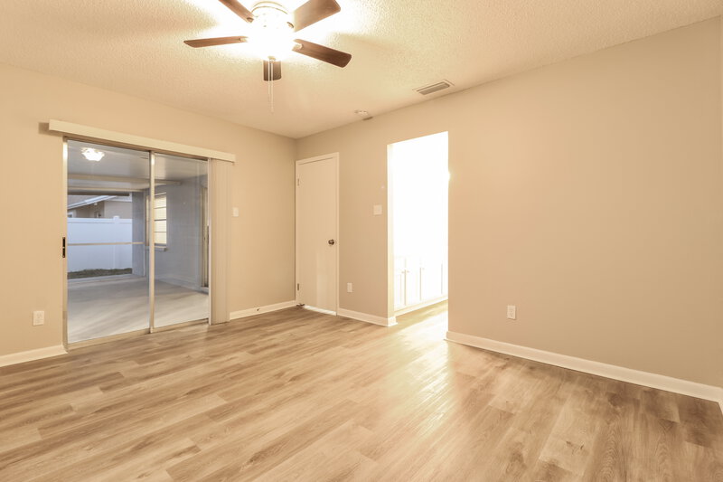 2,370/Mo, 1824 Tinsmith Cir Lutz, FL 33559 Main Bedroom View 2