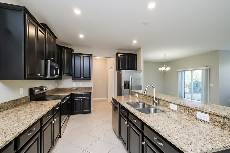 2,255/Mo, 13729 Reindeer Cir Hudson, FL 34669 Kitchen View
