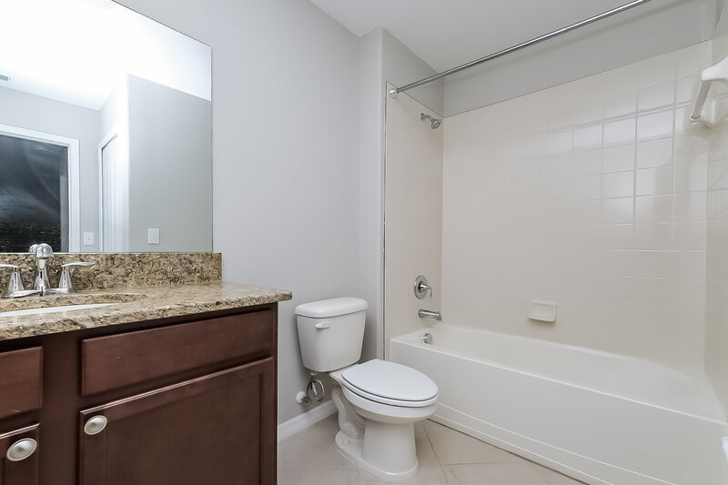2,255/Mo, 13729 Reindeer Cir Hudson, FL 34669 Bathroom View