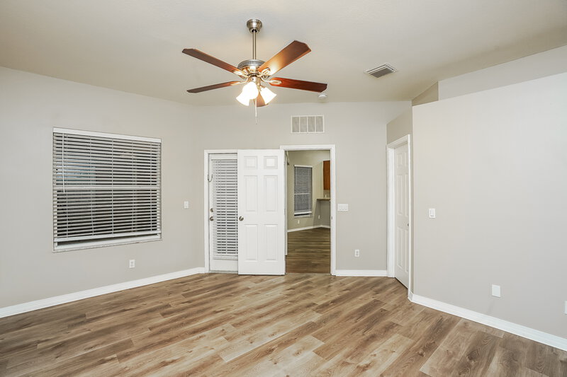2,115/Mo, 1838 Atlantic Dr Ruskin, FL 33570 Main Bedroom View 2