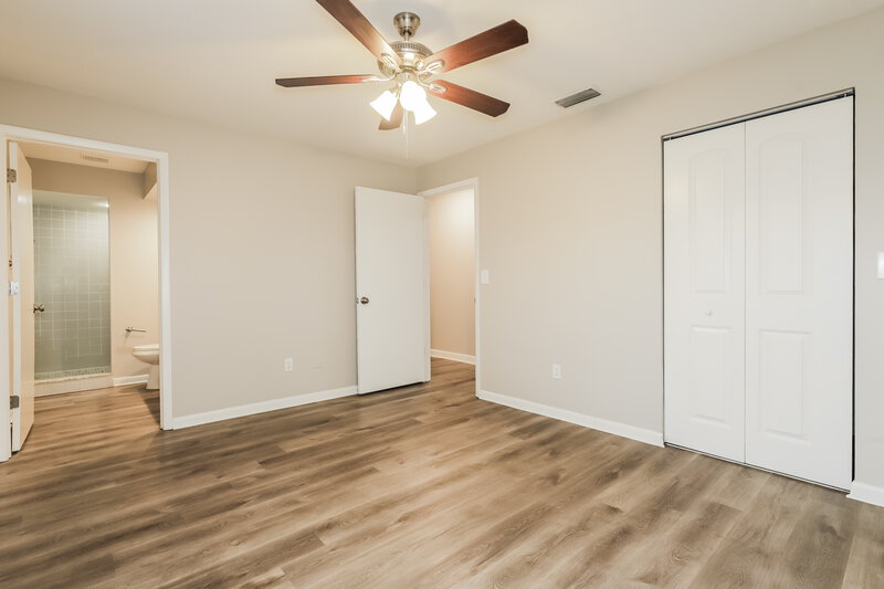 3,560/Mo, 21634 Wytheville Way Lutz, FL 33549 Main Bedroom View