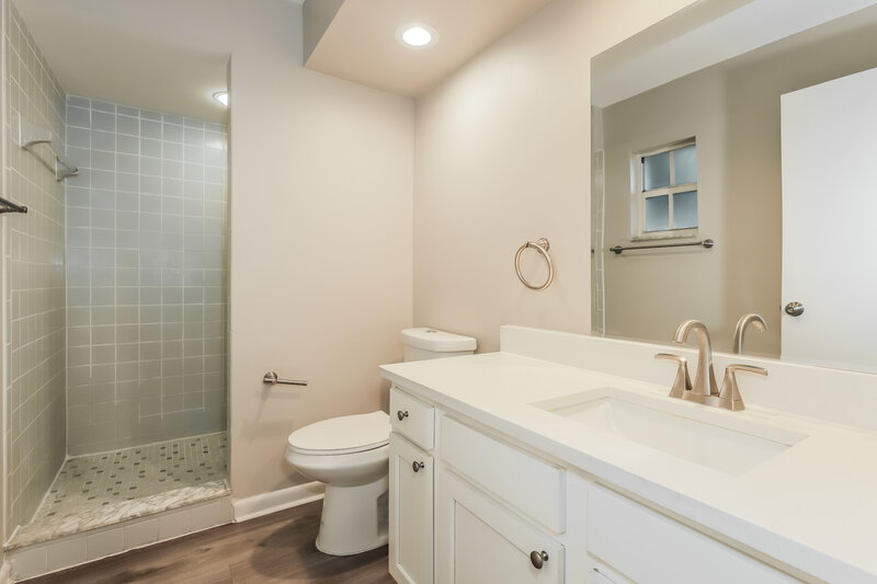 3,560/Mo, 21634 Wytheville Way Lutz, FL 33549 Main Bathroom View