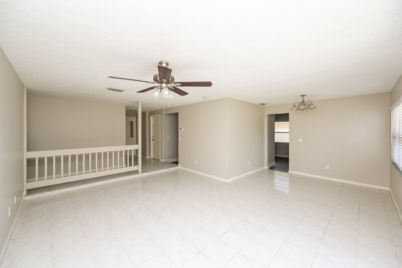 2,450/Mo, 5518 Pentail Cir Tampa, FL 33625 Living Room View