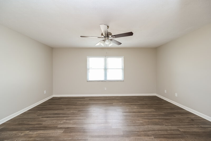 2,450/Mo, 5518 Pentail Cir Tampa, FL 33625 Main Bedroom View 2