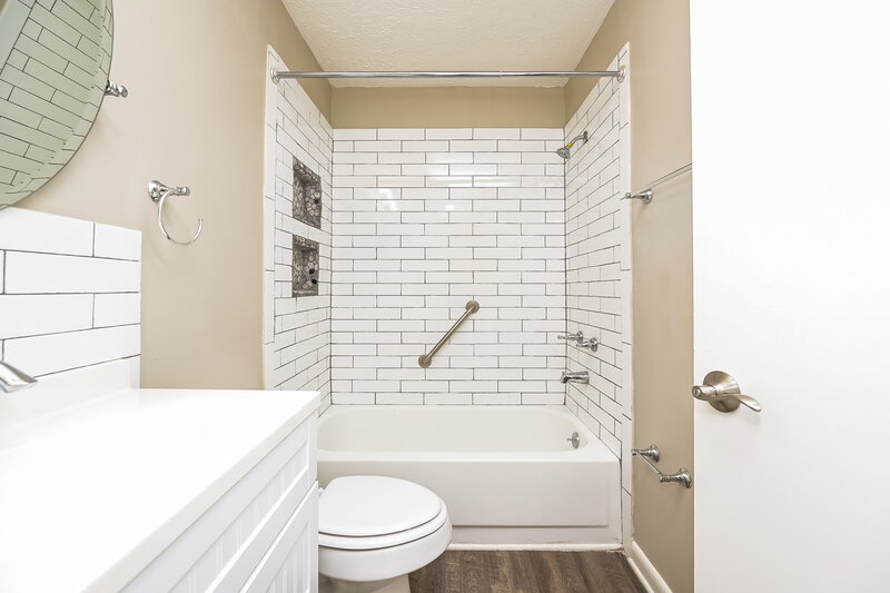 2,450/Mo, 5518 Pentail Cir Tampa, FL 33625 Bathroom View