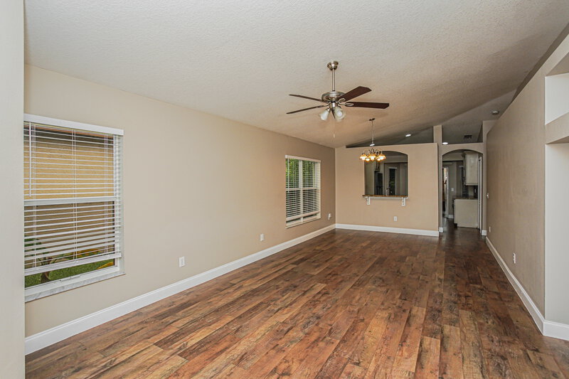 2,035/Mo, 10610 Navigation Dr Riverview, FL 33579 Living Room View