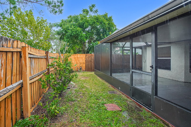 2,035/Mo, 10610 Navigation Dr Riverview, FL 33579 Rear View