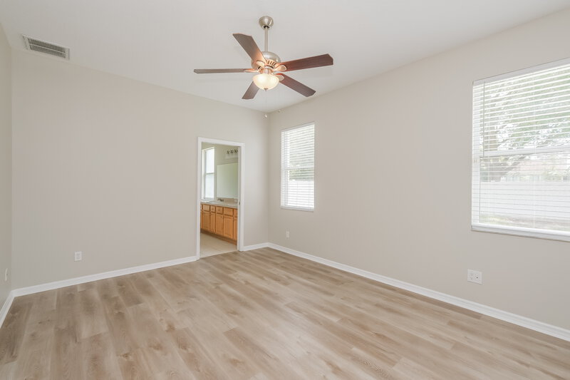 2,400/Mo, 1621 Cresson Ridge Ln Brandon, FL 33510 Main Bedroom View