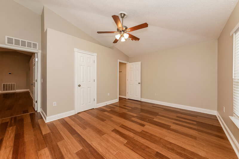 1,790/Mo, 1018 Brenton Leaf Dr Ruskin, FL 33570 Main Bedroom View 2