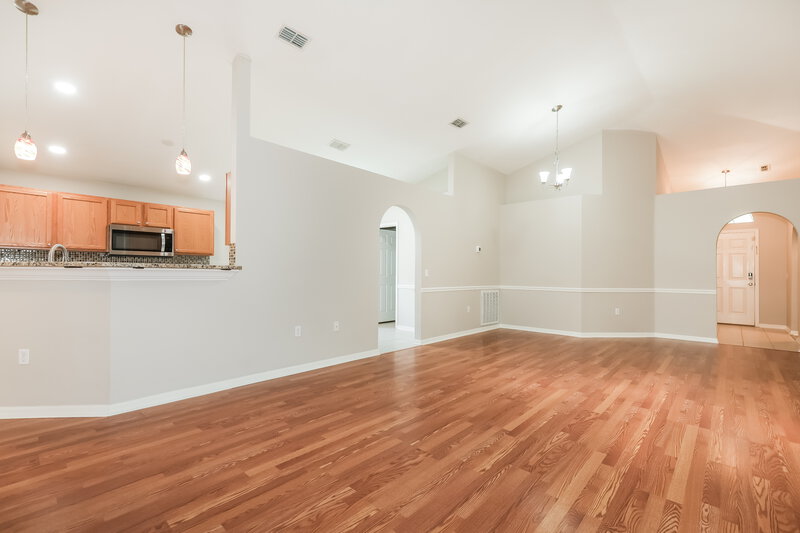 2,315/Mo, 1309 Alhambra Crest Dr Ruskin, FL 33570 Dining Room View