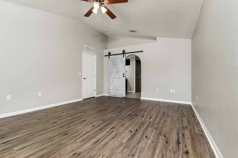 2,395/Mo, 1309 Alhambra Crest Dr Ruskin, FL 33570 Main Bedroom View 2