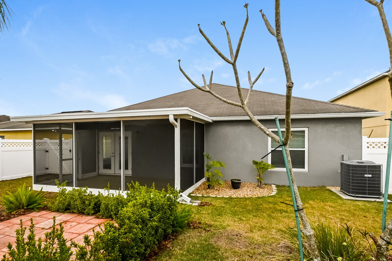 2,395/Mo, 1309 Alhambra Crest Dr Ruskin, FL 33570 Rear View