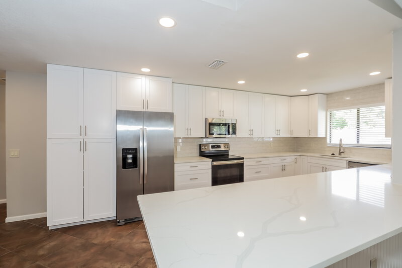 2,395/Mo, 9313 Pebble Creek Dr Tampa, FL 33647 Kitchen View