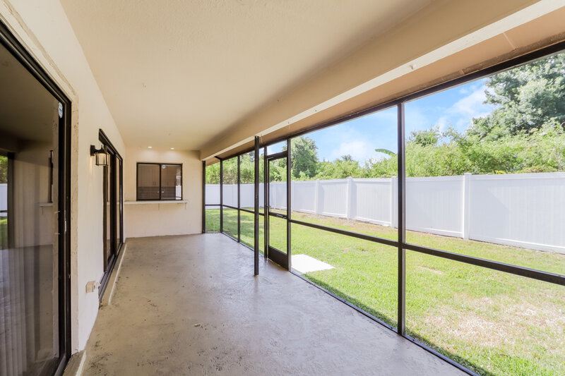 2,395/Mo, 9313 Pebble Creek Dr Tampa, FL 33647 Sun Room View