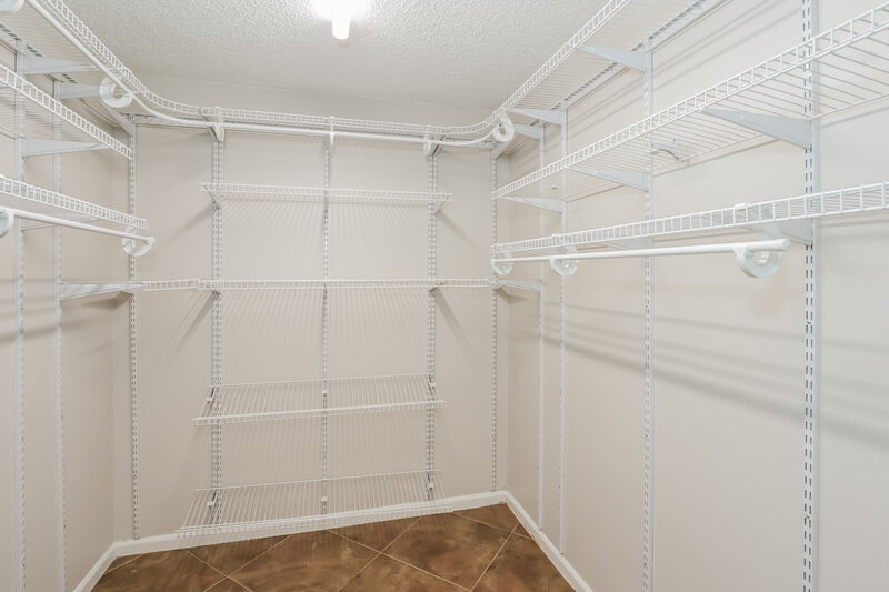 2,395/Mo, 9313 Pebble Creek Dr Tampa, FL 33647 Walk In Closet View
