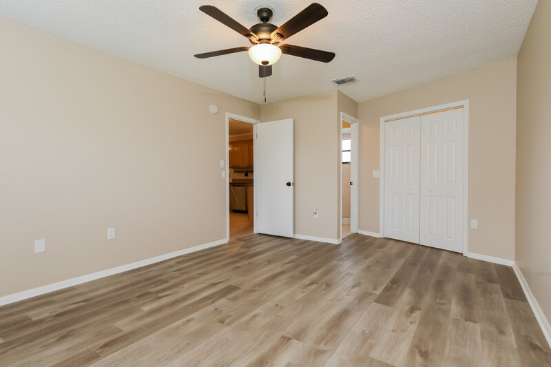0/Mo, 13238 Drysdale St Spring Hill, FL 34609 Main Bedroom View 2