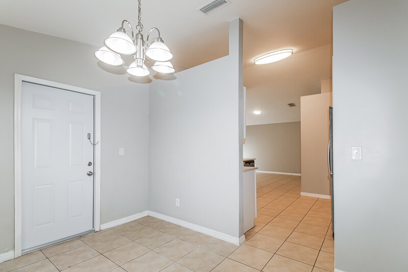 1,745/Mo, 3238 Riverdale Dr Dade City, FL 33523 Dining Room View
