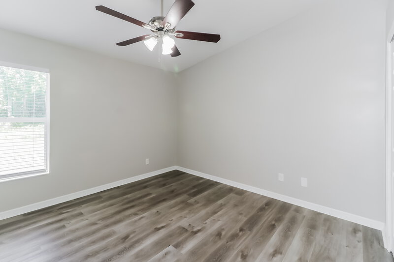 2,700/Mo, 3238 Riverdale Dr Dade City, FL 33523 Main Bedroom View