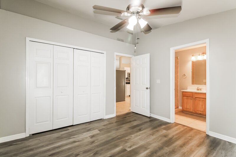 1,745/Mo, 3238 Riverdale Dr Dade City, FL 33523 Main Bedroom View