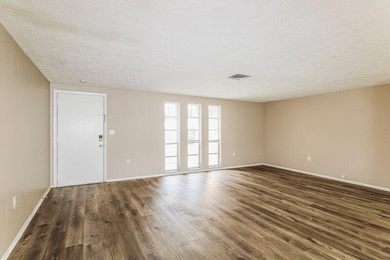 1,750/Mo, 7043 Fireside Dr Port Richey, FL 34668 Living Room View 2
