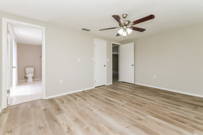 2,000/Mo, 7043 Fireside Dr Port Richey, FL 34668 Main Bedroom View