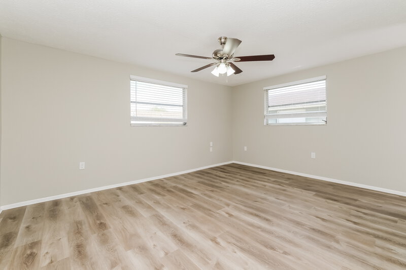 2,000/Mo, 7043 Fireside Dr Port Richey, FL 34668 Main Bedroom View 2