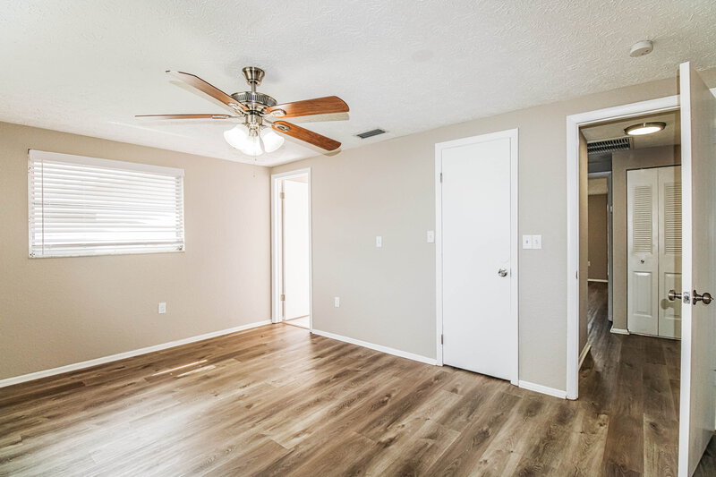 1,750/Mo, 7043 Fireside Dr Port Richey, FL 34668 Main Bedroom View