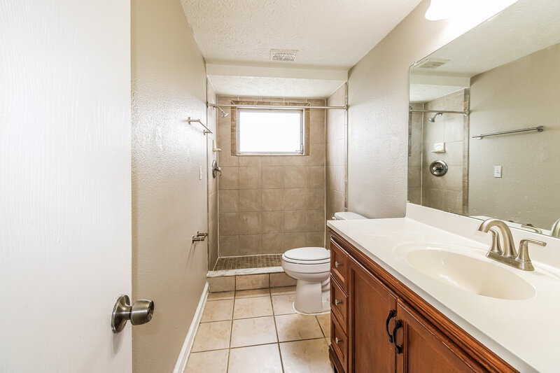 1,750/Mo, 7043 Fireside Dr Port Richey, FL 34668 Bathroom View