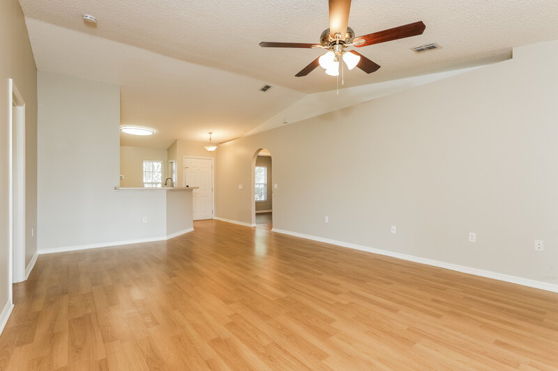 3,280/Mo, 12932 Kings Lake Dr Gibsonton, FL 33534 Dining Room View