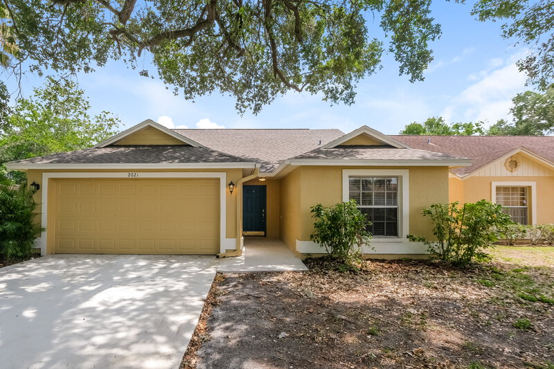 2,485/Mo, 2021 Lori Ann St Brandon, FL 33510 External View