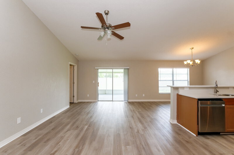 2,485/Mo, 2021 Lori Ann St Brandon, FL 33510 Living Room View 2