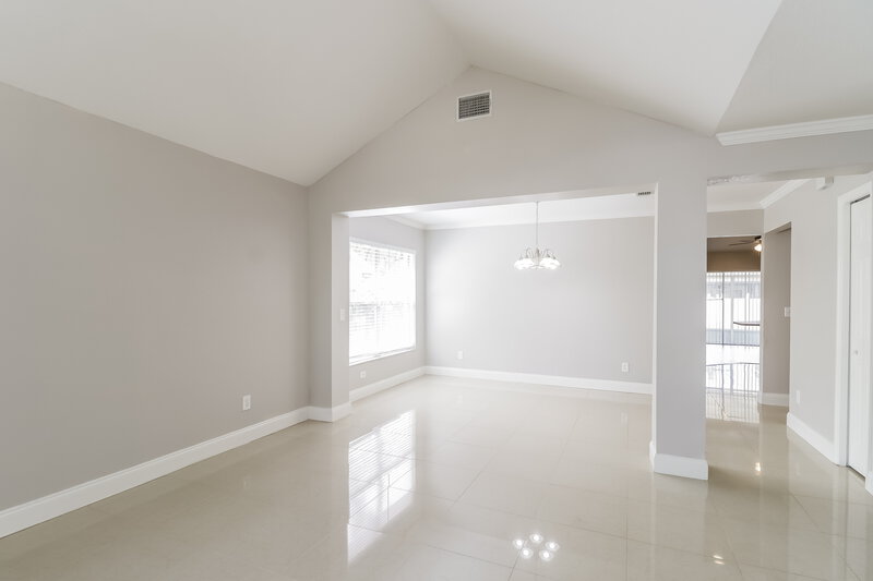 2,265/Mo, 24740 Silversmith Dr Lutz, FL 33559 Living Room View