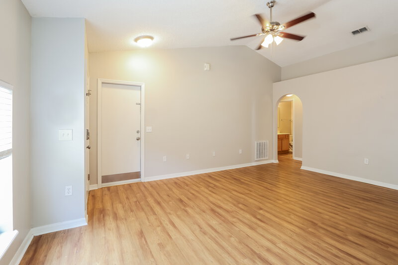 2,240/Mo, 13517 Padron Ct Riverview, FL 33579 Living Room View