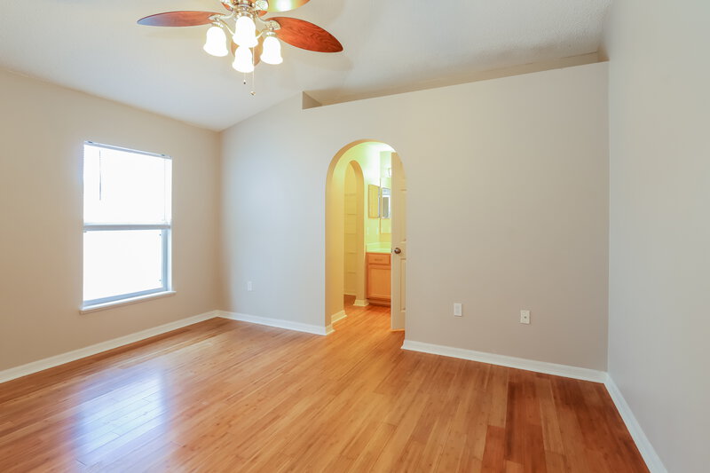 2,240/Mo, 13517 Padron Ct Riverview, FL 33579 Main Bedroom View 2