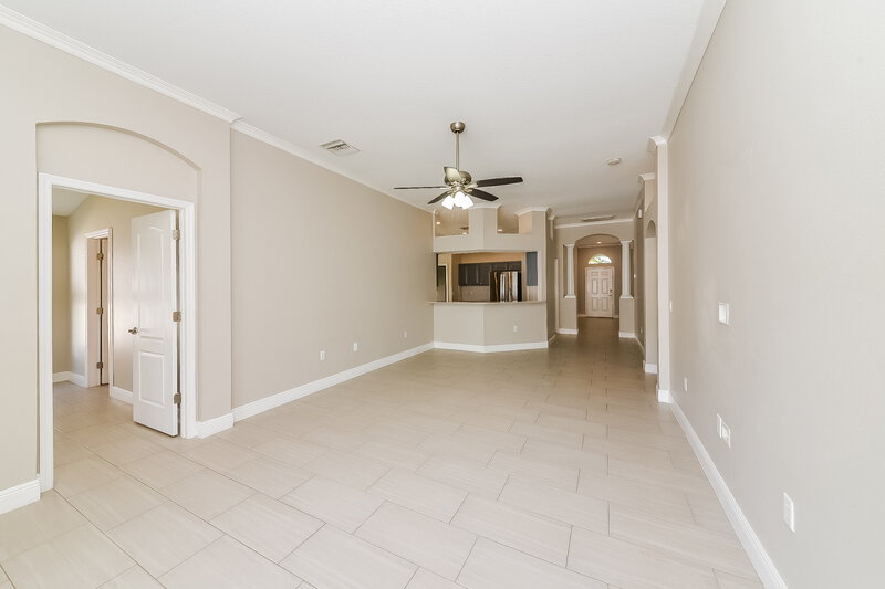 2,535/Mo, 11451 Weston Course Loop Riverview, FL 33579 Living Room View 3