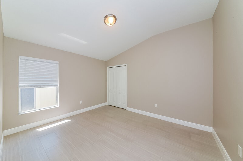 2,535/Mo, 11451 Weston Course Loop Riverview, FL 33579 Bedroom View 2