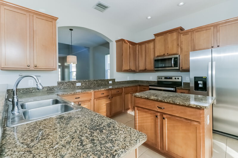 2,610/Mo, 4194 Beaumont Loop Spring Hill, FL 34609 Kitchen View