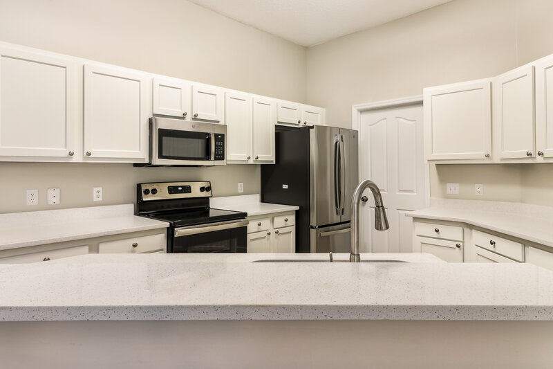 3,320/Mo, 13504 Spotted Fawn Pl Tampa, FL 33626 Kitchen View